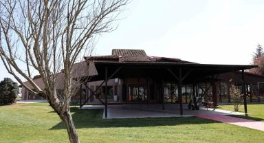 Kadınlar "Ana Kafe" ile hem öğrenecek hem üretecek