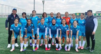 Körfez U15 Kız Futbol Takımı Darıca'dan 4-0 galibiyetle döndü