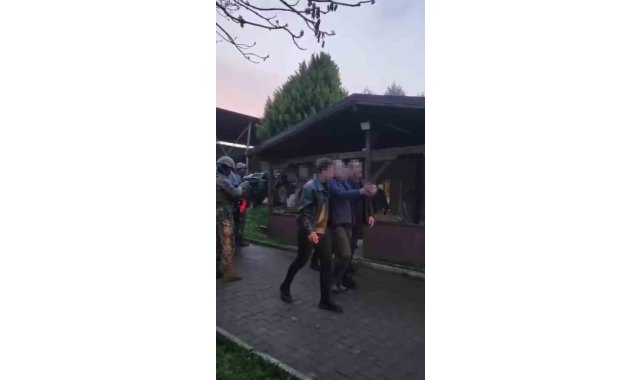 Müebbetlik firari saklandığı at çiftliğinde operasyonla yakalandı