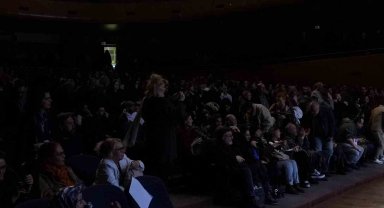 Ödüllü oyun Bursa'daki festivalde sahnelendi