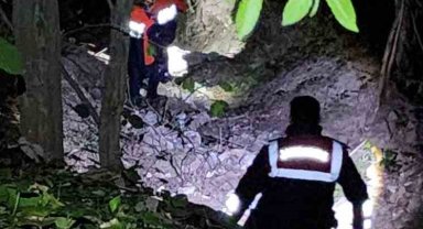 Ormanda yollarını kaybettiler, ekipler kurtardı