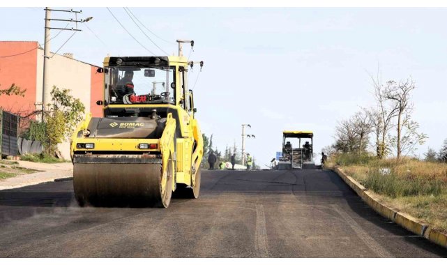 56,5 kilometrelik yol 170 günde yenilenecek