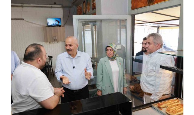 Başkan Büyükgöz: "Şehrimizi birlikte yönetme anlayışıyla hareket ediyoruz"
