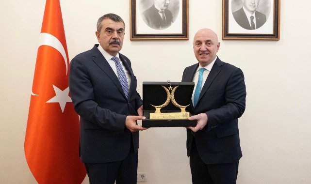 BAŞKAN MUZAFFER BIYIK, ANKARA’DAN YİNE MÜJDEYLE DÖNDÜ Darıca’ya Turizm Eğitim Kampüsü Kazandırılıyor