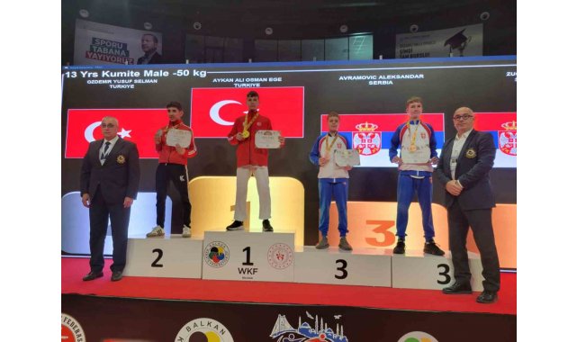 Darıcalı karateciler Balkan Şampiyonası'ndan madalyalarla döndü