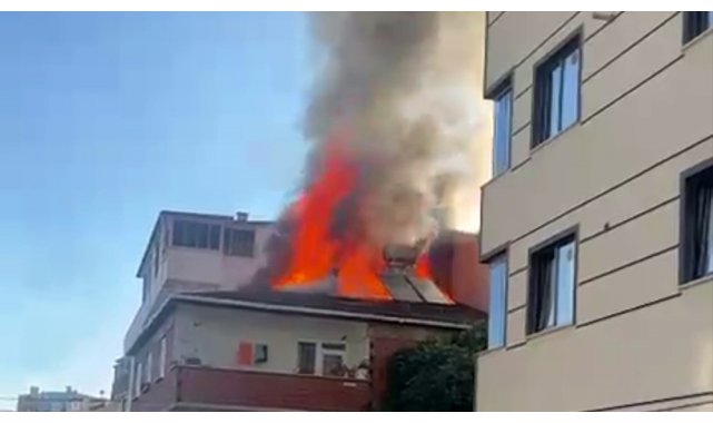 Gebze'de 3 katlı apartmanda korkutan yangın