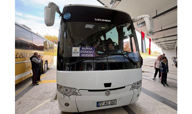 Gölcük Belediyesinin ücretsiz seferlerinden 5 bini aşkın üniversiteli yararlandı