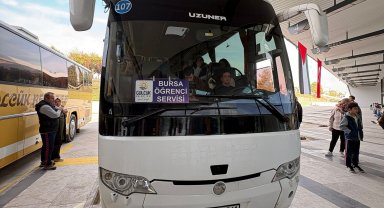 Gölcük Belediyesinin ücretsiz seferlerinden 5 bini aşkın üniversiteli yararlandı