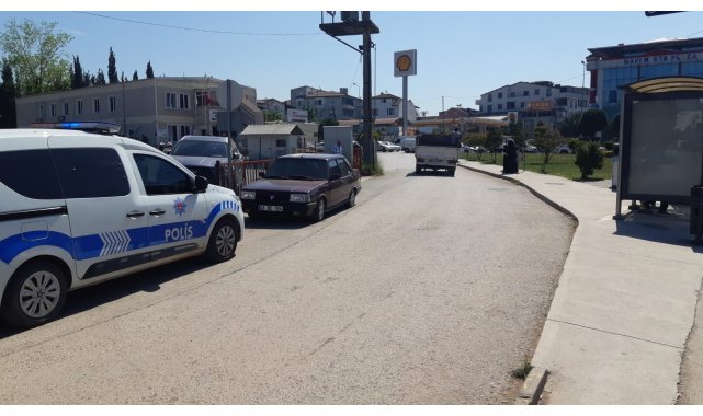Hastane önünde tartıştığı kadını bıçakladı