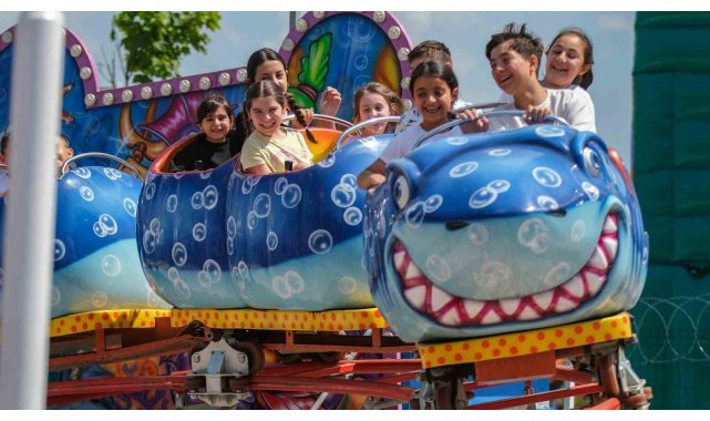 Karneval Çocuk Şenliği on binleri buluşturdu
