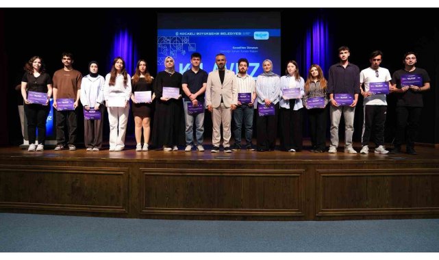 Kılavuz Kariyer'de 358 öğrenci sertifika aldı