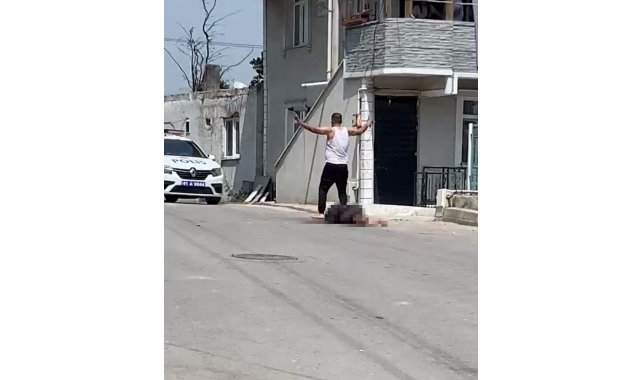 Kocaeli'de 5 çocuk annesi kadın eşi tarafından sokakta defalarca bıçaklandı