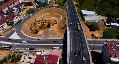 Kocaeli'de 6 ayda tamamlanan köprülü kavşakta ilk sürüş TOGG ile yapıldı