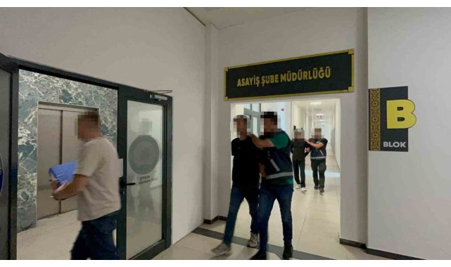 Kocaeli'de iş yerinden beyaz eşya çalan 2 şüpheli tutuklandı