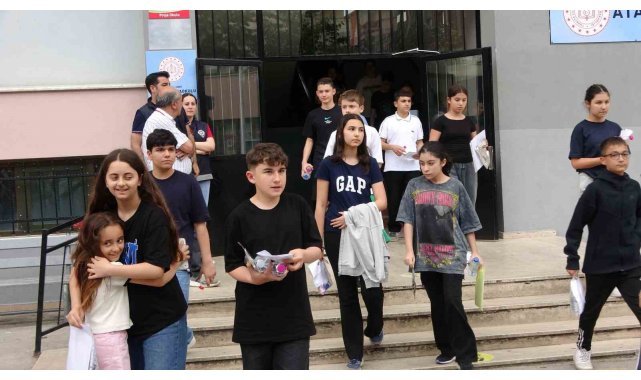 Öğrencilerin sınav heyecanı sona erdi: "En zorlu LGS'ydi"