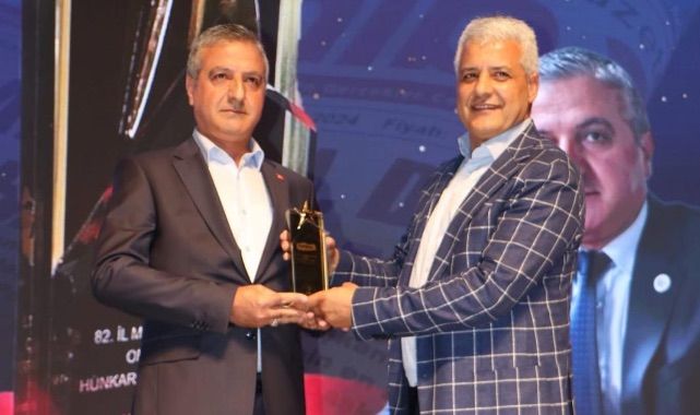 Özkan Gedik’e “Yılın En Başarılı İş Adamı” ödülü