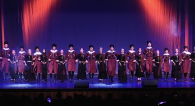 Sahnede Kafkas rüzgarı