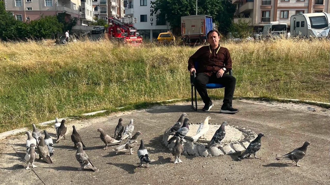 AZİZ KILIÇARSLAN'IN STRES TERAPİSİ GÜVERCİNLER