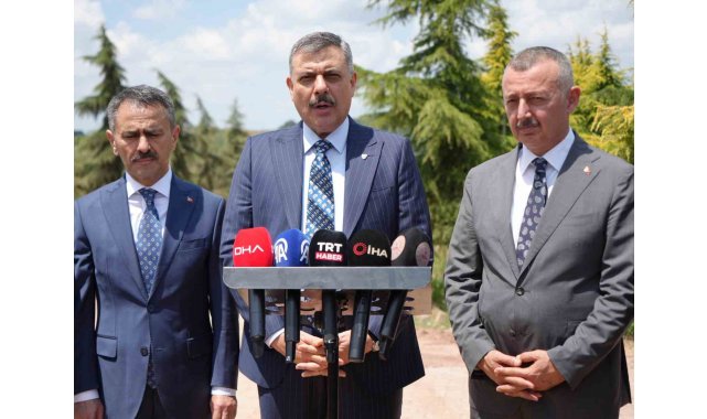 Bakan Çiftçi: "Türkiye'de sahipsiz sokak hayvanlarının yüzde 92,35'i artık barınaklarda"