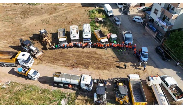 Darıca'da 6 müdürlüğün katılımıyla kapsamlı yaz temizliği sürüyor