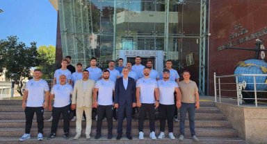 Gölcük'ün pehlivanları Kırkpınar yolcusu