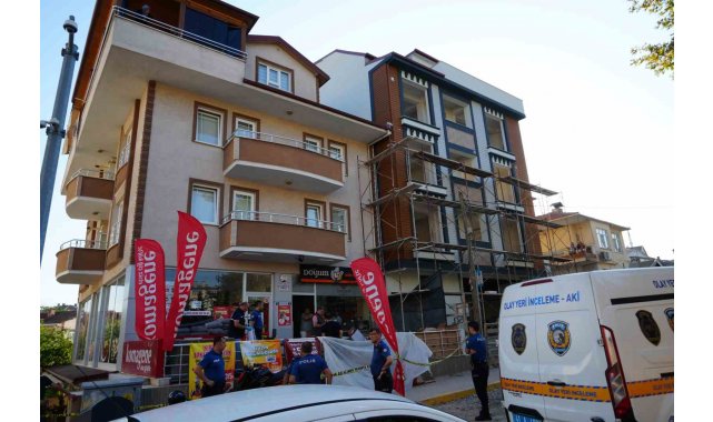 İskeleden düşen işçi hayatını kaybetti
