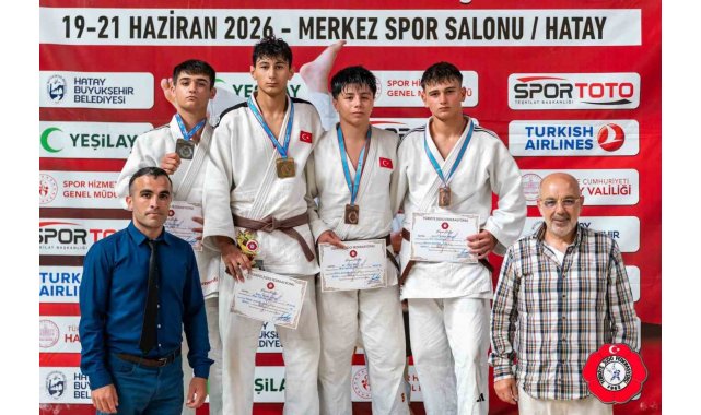 Kağıtspor sporcuları kürsüye ambargo koydu