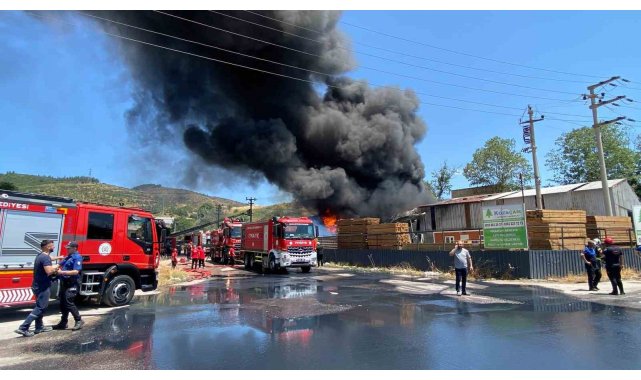 Kocaeli'deki boya fabrikası yangınında acı haber: 1 işçi hayatını kaybetti