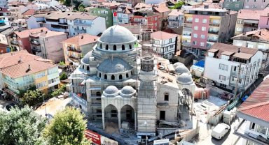 Kuruçeşme Merkez Cami gün sayıyor
