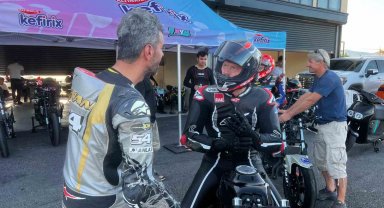 Milli motosikletçiler ve oyuncu Kıvanç Tatlıtuğ Kocaeli'de piste çıktı